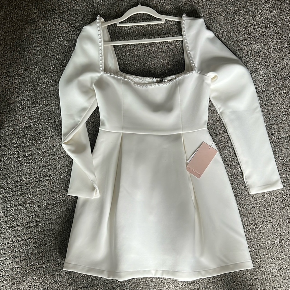 Oddmuse Pearl White Long Sleeve Mini Dress